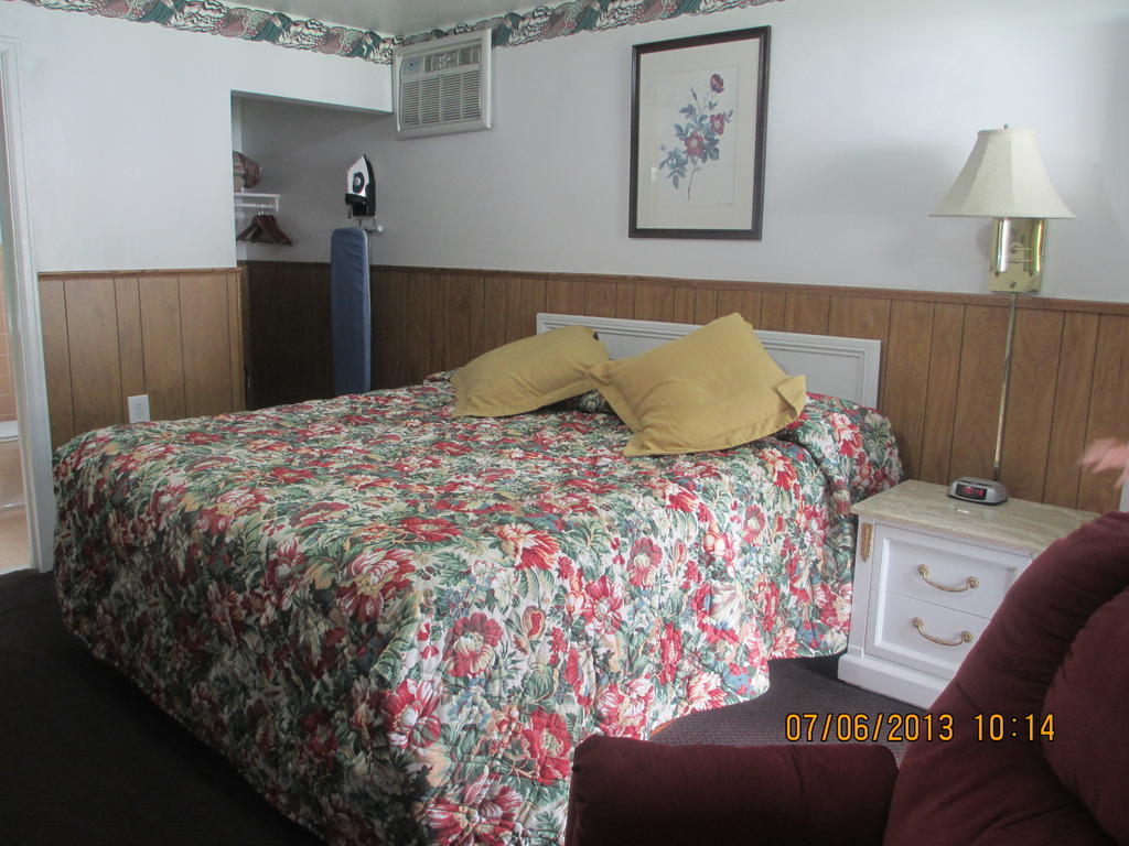 Great Lakes Motel Fremont Quarto foto